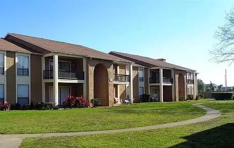 2527 W Oak Ridge Rd, Orlando, FL 32809 photo 4