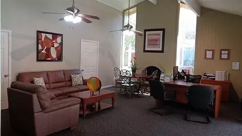 2527 W Oak Ridge Rd, Orlando, FL 32809 photo 6