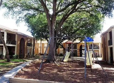 2527 W Oak Ridge Rd, Orlando, FL 32809 photo 14
