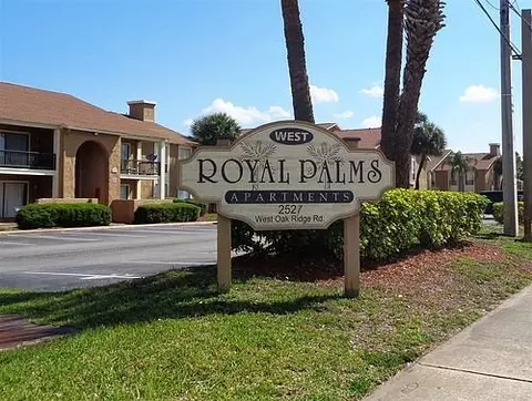2527 W Oak Ridge Rd, Orlando, FL 32809 photo 2
