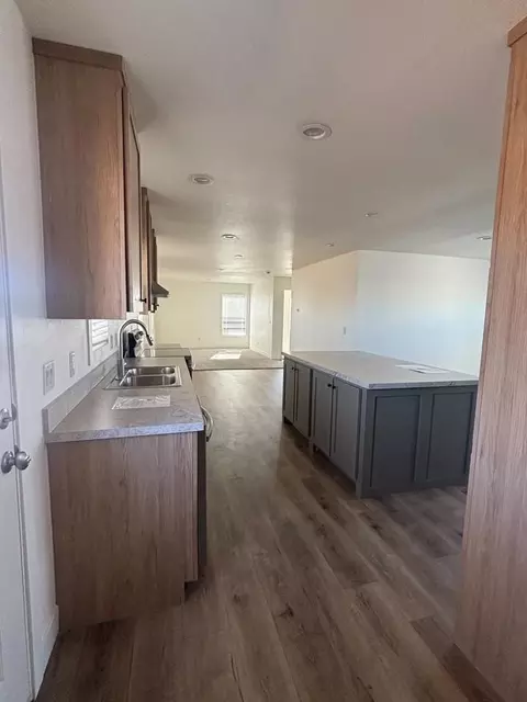 2060 N Center St, Mesa, AZ 85201