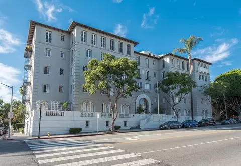 1201 N Crescent Heights Blvd, West Hollywood, CA 90046