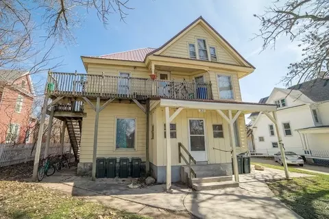 2610 College St, Cedar Falls, IA 50613