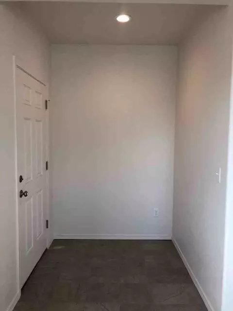 910912 W Poplar, Walla Walla, WA 99362