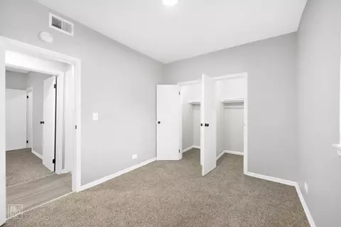 5015 S Champlain Ave, Chicago, IL 60615 photo 3