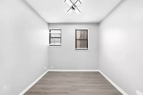 5015 S Champlain Ave, Chicago, IL 60615 photo 10