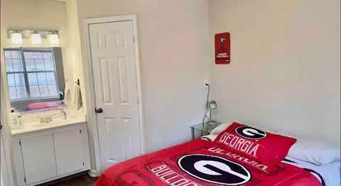 119 Jolly Ln, Athens, GA 30606