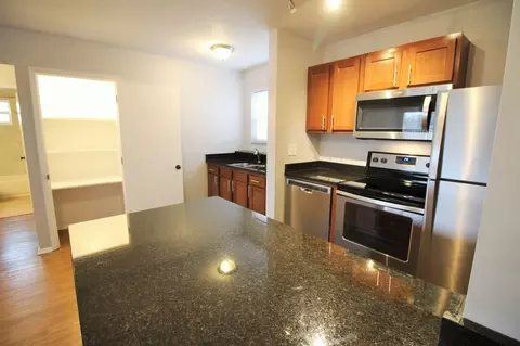 3126 Hackberry St, Cincinnati, OH 45207 photo 2
