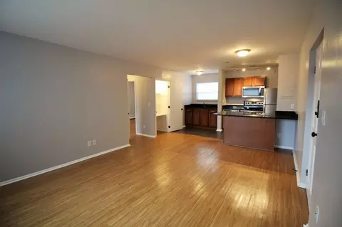 3126 Hackberry St, Cincinnati, OH 45207 photo 3