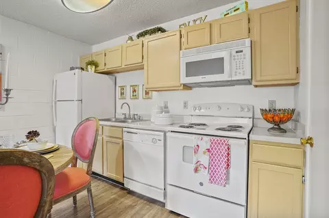 7401 Phoenix Ave, El Paso, TX 79915 photo 5