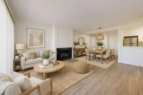 15425 Sherman Way, Los Angeles, CA 91406