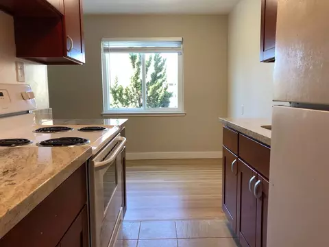 451 Lee St, Oakland, CA 94610
