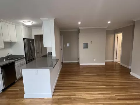 451 Lee St, Oakland, CA 94610