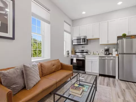 1425 P St NW, Washington, DC 20005 photo 2