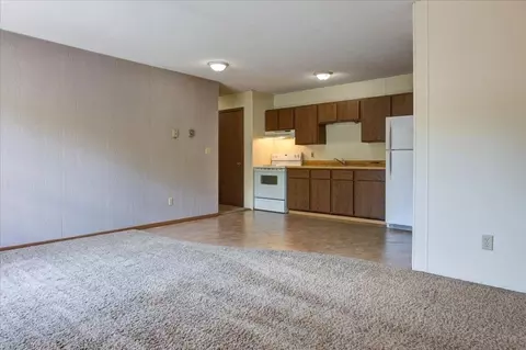 1703 Broadway St S, Menomonie, WI 54751