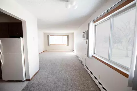 1311 University Dr N, Fargo, ND 58102
