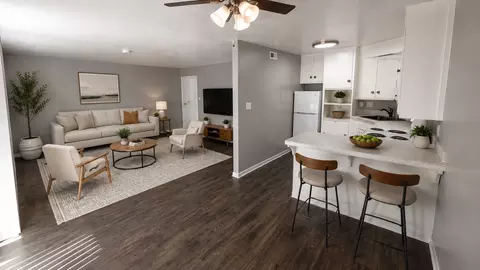 2228 Royale Rd, Sacramento, CA 95815