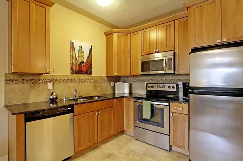 2700 NW Pinecone Pl, Issaquah, WA 98027
