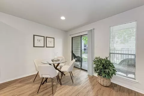 1044 Camino La Costa, Austin, TX 78752 photo 19