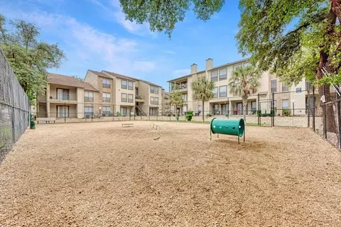 1044 Camino La Costa, Austin, TX 78752 photo 7