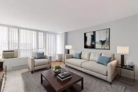 3233 S King Dr, Chicago, IL 60616