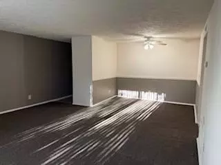 3300 Wooded Way, Jeffersonville, IN 47130