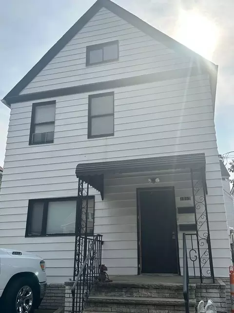 1913 Coltman Rd, Cleveland, OH 44106