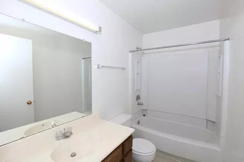 8200 Kroll Way, Bakersfield, CA 93311 photo 6
