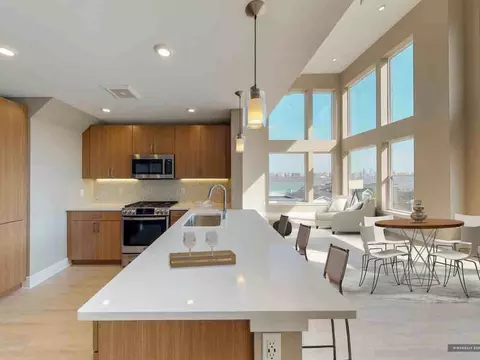 100 River Mews Ln, Edgewater, NJ 07020 photo 10