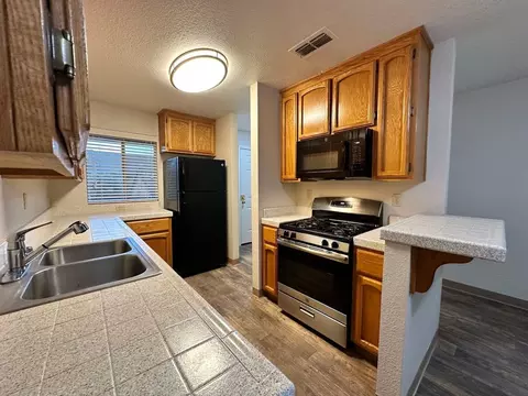 5325 El Camino Ave, Carmichael, CA 95608