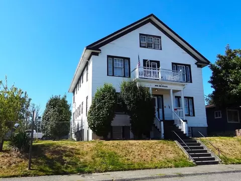 632 N State St, Tacoma, WA 98403