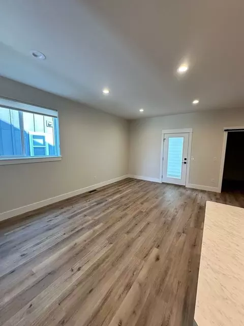 1058 Oak Park Dr, Bozeman, MT 59715 photo 5
