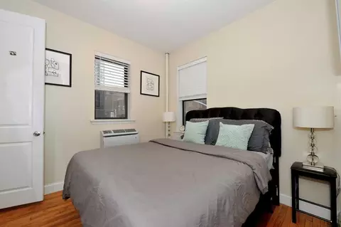 141 E 33rd St, New York, NY 10016