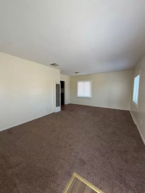 1710 Oregon St, Bakersfield, CA 93305
