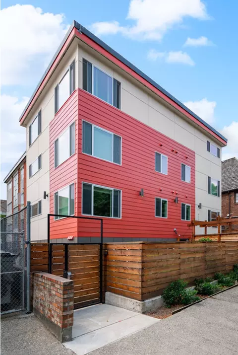 411 Harvard Ave E, Seattle, WA 98102
