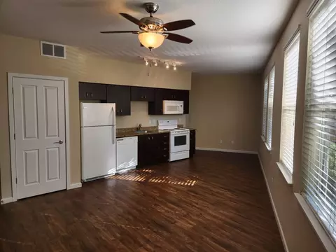 6855 N Burlington Ave, Portland, OR 97203