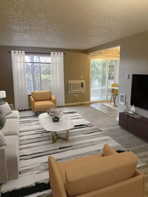 905 S 44th Ave, Yakima, WA 98908
