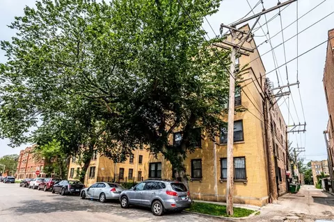 1734 E 72nd St, Chicago, IL 60649 photo 17