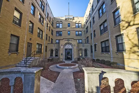 1734 E 72nd St, Chicago, IL 60649 photo 10