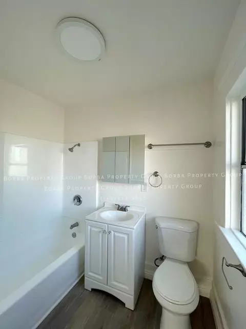 621 E 6th St, Long Beach, CA 90802 photo 9