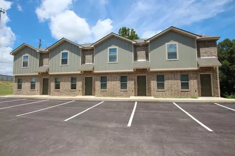 1222 Brad Cir, Lindale, TX 75771