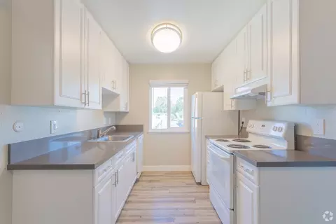 2600 Decoto Rd, Union City, CA 94587