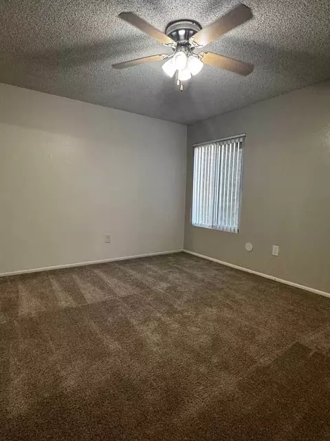 13882 N Tustin Ave, Santa Ana, CA 92780