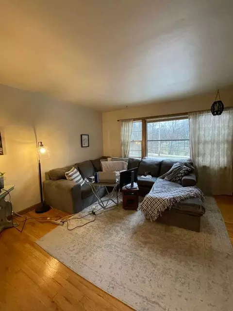 6225 Milwaukee Ave, Wauwatosa, WI 53213