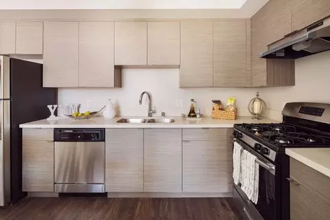 5500 Klump Ave, Los Angeles, CA 91601 photo 4