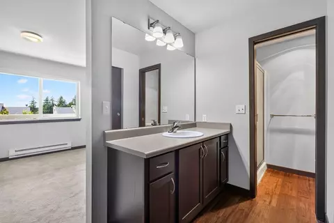 12118 SE 31st St, Bellevue, WA 98005 photo 8