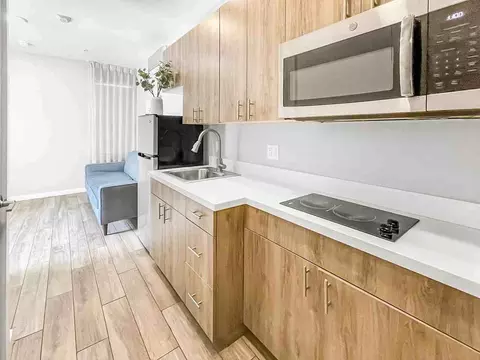 2254 Moore St, San Diego, CA 92110