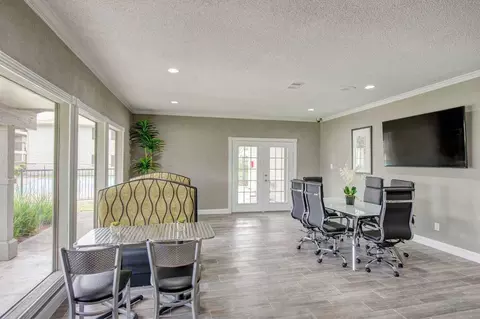 9850 Meadowglen Ln, Houston, TX 77042 photo 11