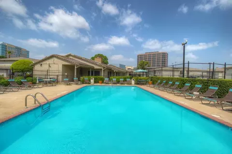 9850 Meadowglen Ln, Houston, TX 77042 photo 25