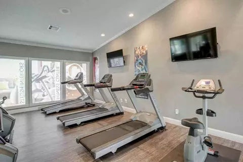 9850 Meadowglen Ln, Houston, TX 77042 photo 19